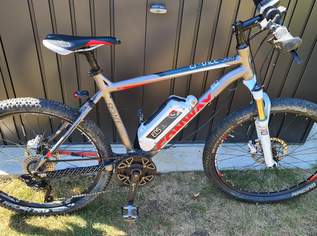 Mountainbike E-Bike Conway ( nur 500 km ), 899 €, Auto & Fahrrad-Fahrräder in 1140 Penzing